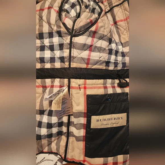 Burberry ,mens quilted jacket size 46, small - Picture 4 of 4